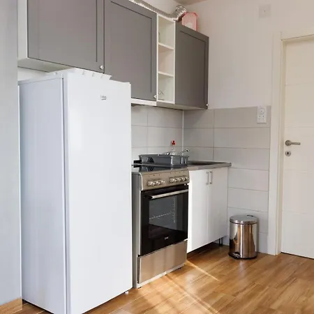 Kalina Apartment *